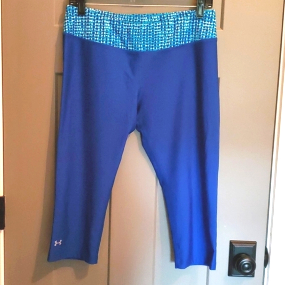 NEW Under Armour capris heatgear fitted L NEW